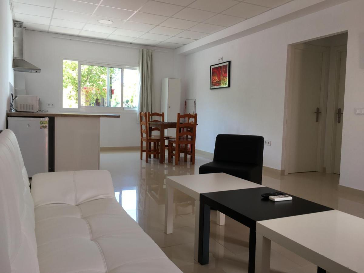 Apartamentos Carmen Teresa Torremolinos Kültér fotó