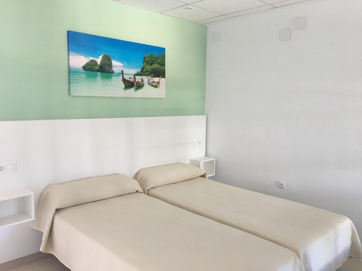 Apartamentos Carmen Teresa Torremolinos Kültér fotó