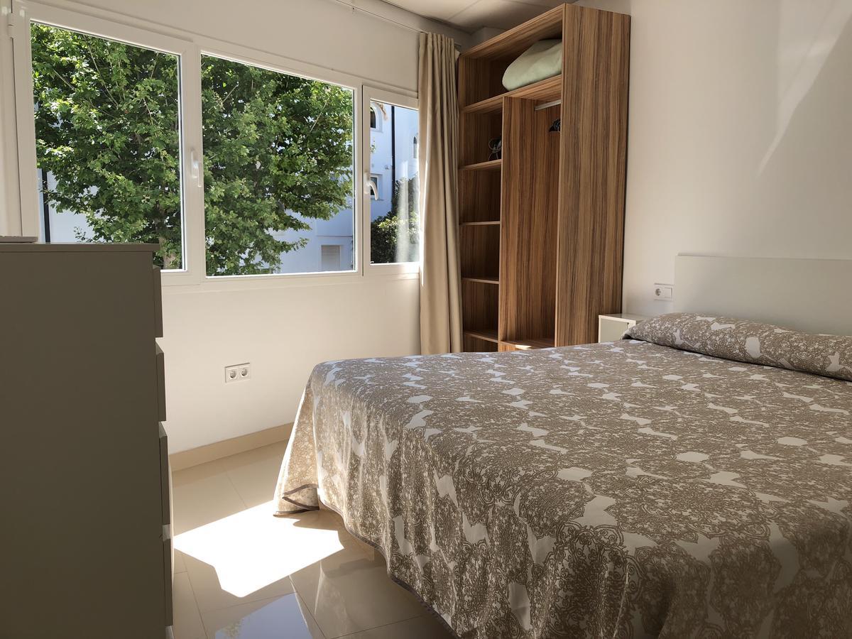 Apartamentos Carmen Teresa Torremolinos Kültér fotó